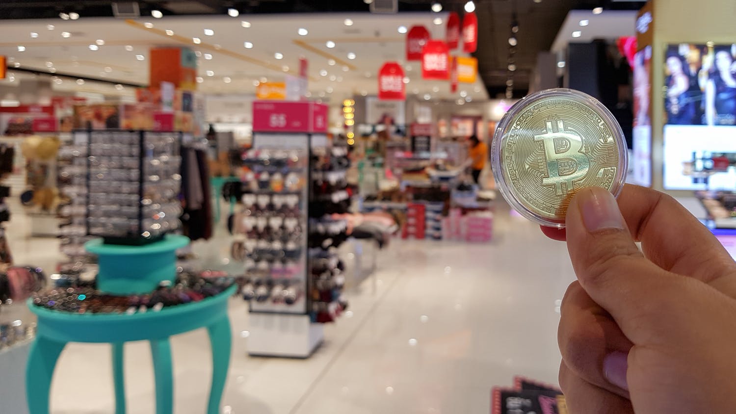 how to buy with bitcoin